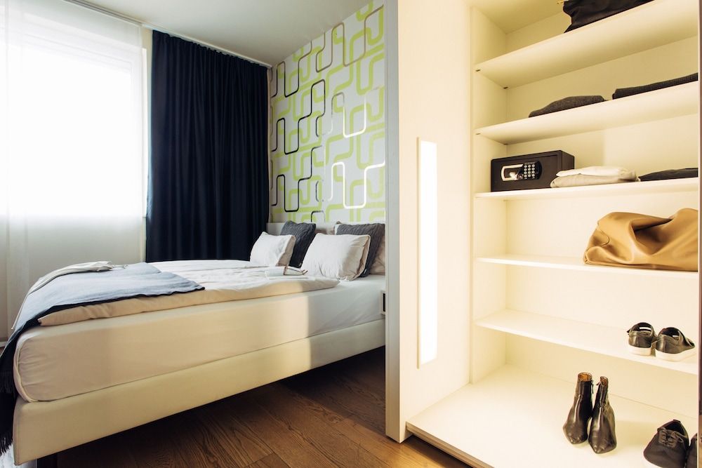 undefined harry’s home München Moosach hotel & apartments 7