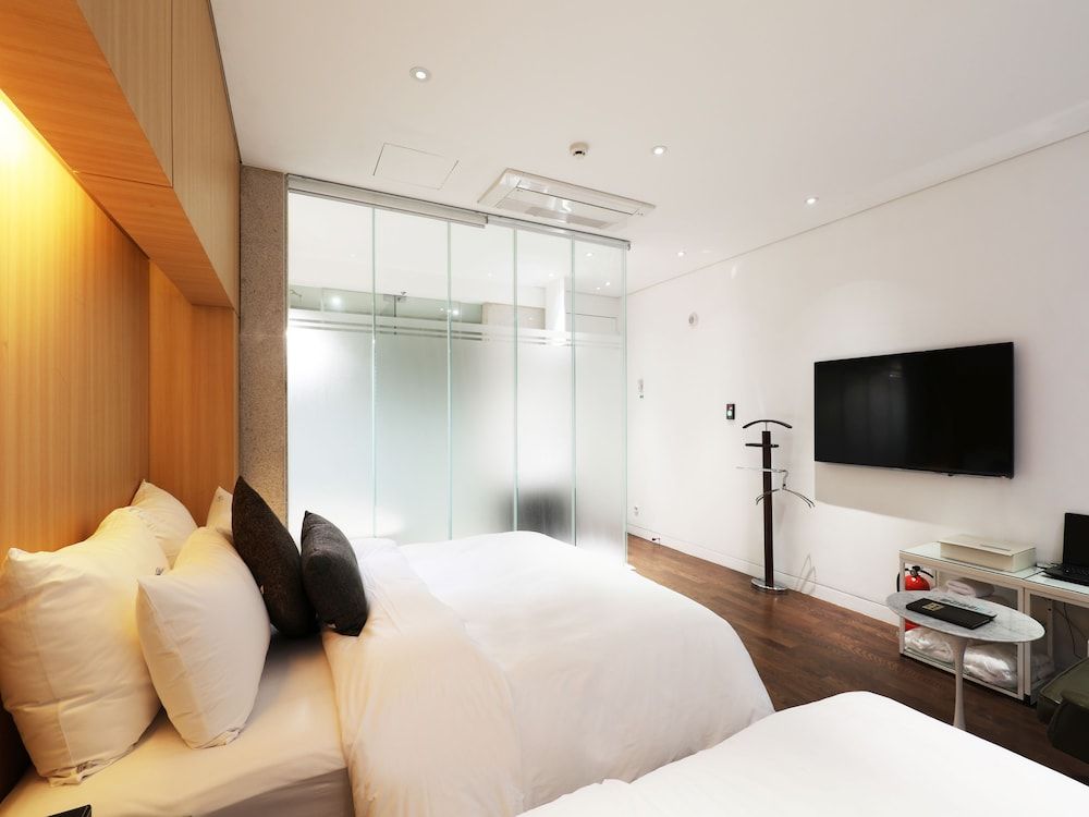 Hotel Amare Premium Twin Room 4