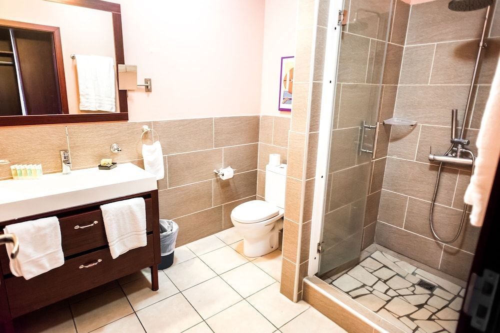 Hotel Sarah Nui Premium Quadruple Room 5