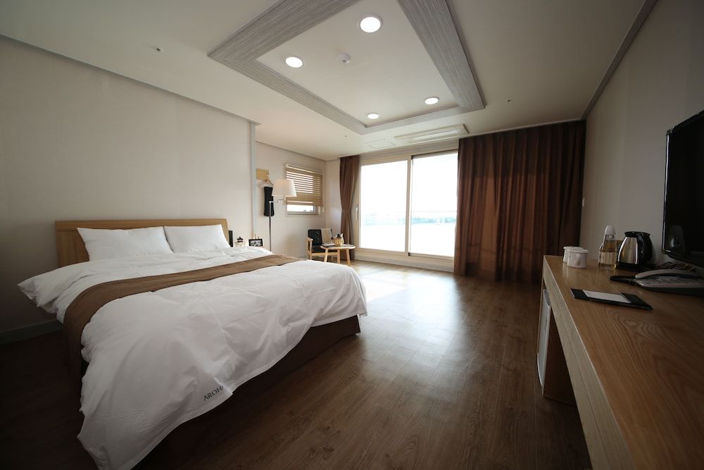 Hotel Aroha Deluxe Double Room, Sea View 4