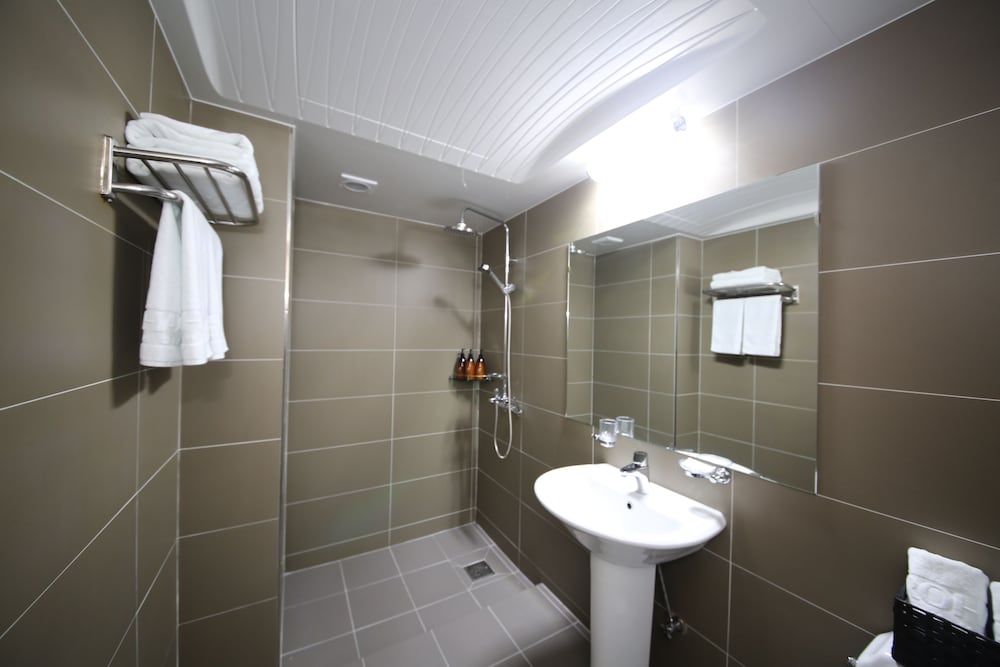 Hotel Aroha Standard Twin Room, Sea View 8