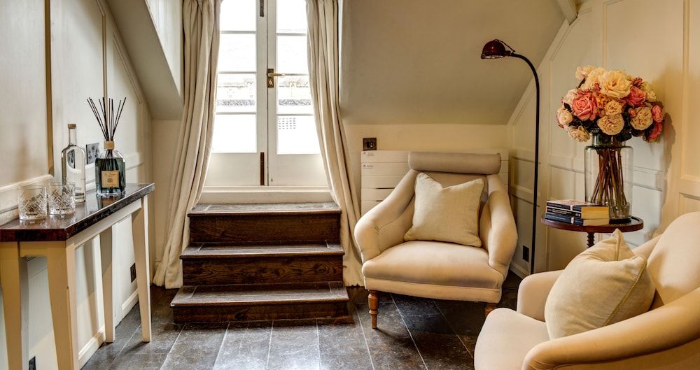 No 131 Classic Double Room 3