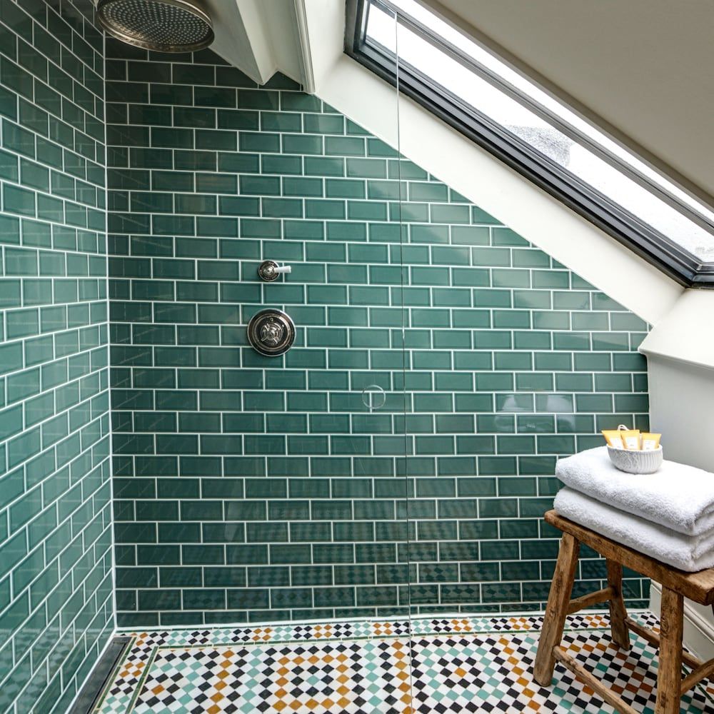 No 131 Classic Double Room 6