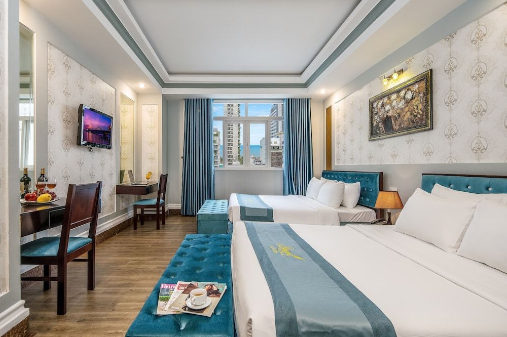 Angel Hotel Da Nang Family Room, Sea View 11