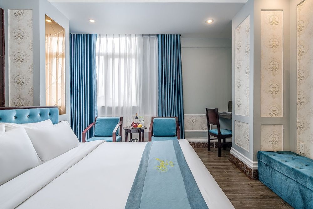 Angel Hotel Da Nang Deluxe Double Room, City View 9
