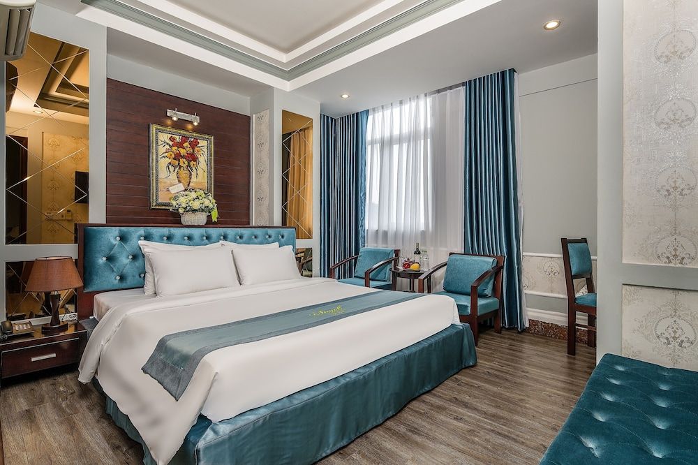 Angel Hotel Da Nang Deluxe Double Room, City View 4