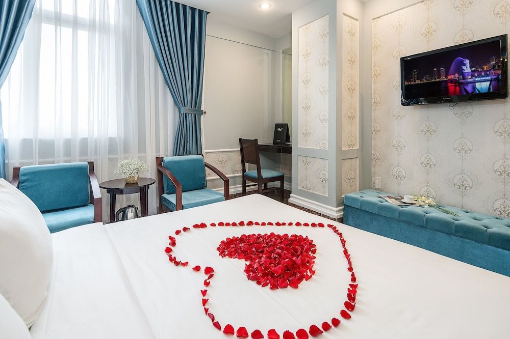 Angel Hotel Da Nang Deluxe Double Room, City View
