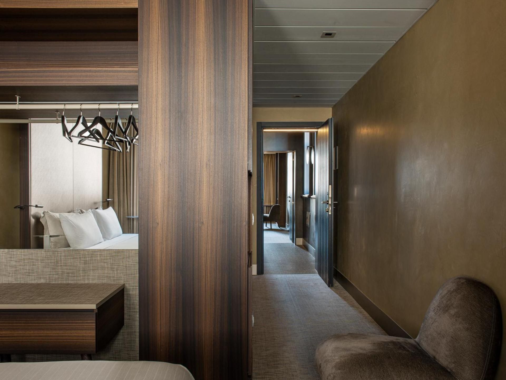 Interconnecting Extra Me+ Junior Suite