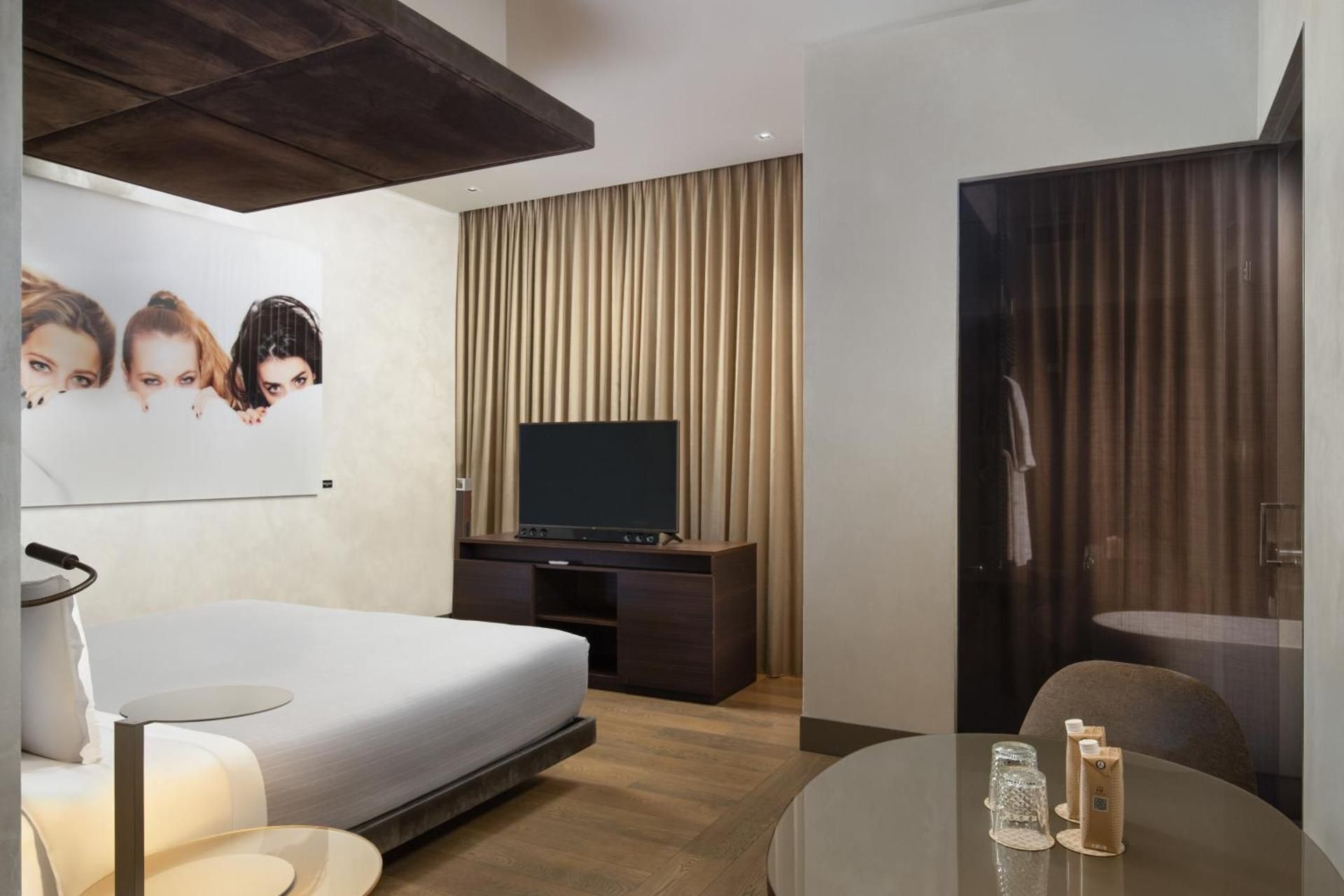 Suite Ultimate Me+ with Terrace