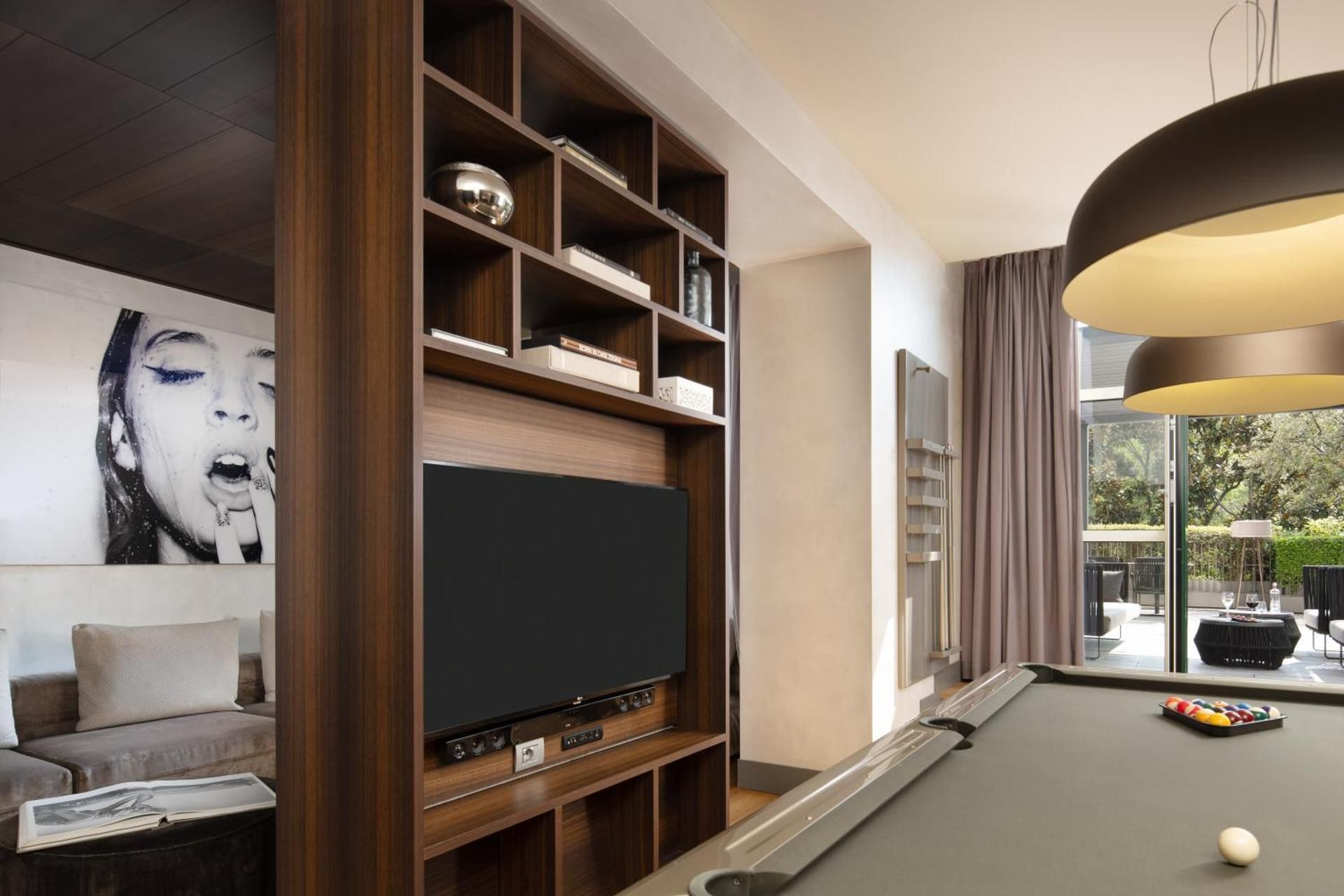 Suite Ultimate Me+ with Terrace