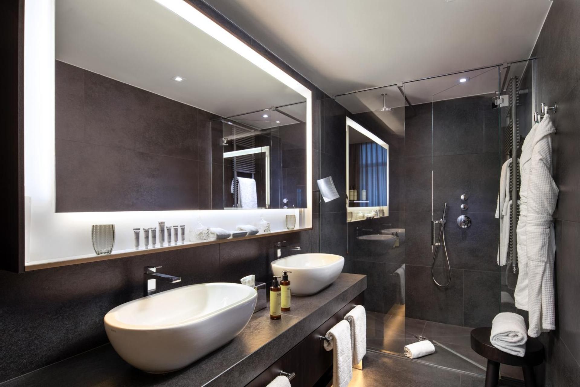 Suite Ultimate Me+ with Terrace