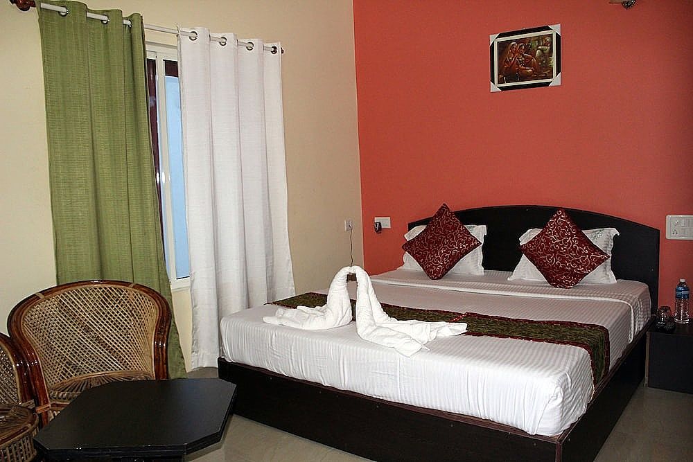 Green Trees Munnar Deluxe Room, Balcony 3