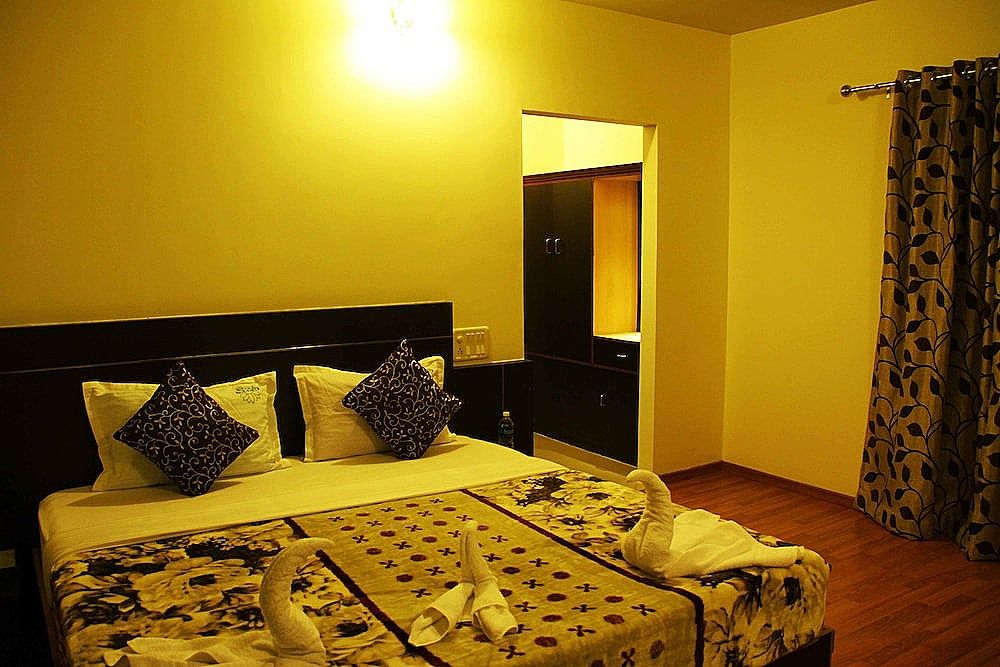 Green Trees Munnar Deluxe Room, Balcony 5