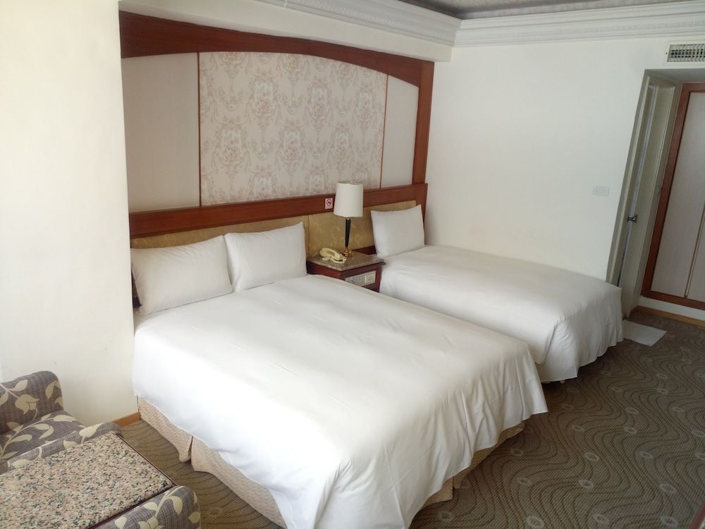 Elite Triple Room, 1 Bedroom, City View