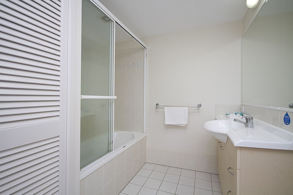 Golden Riviera Beach Resort Superior Apartment, 2 Bedrooms 6