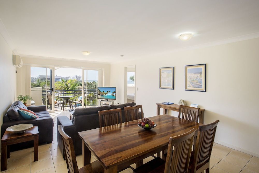 Golden Riviera Beach Resort Apartment, 2 Bedrooms, Garden View 3