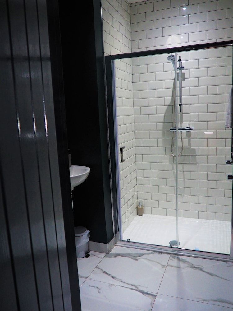 Suite, Ensuite