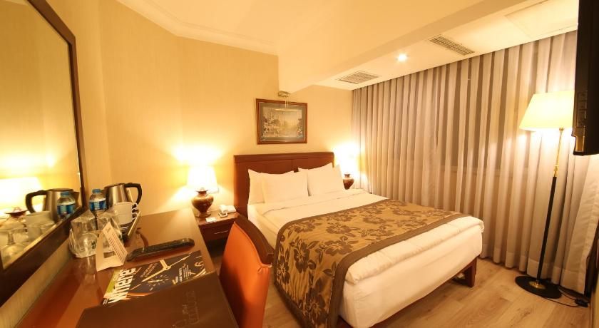 undefined Cartoon Hotel 7