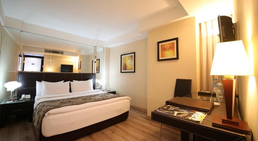 undefined Cartoon Hotel 5