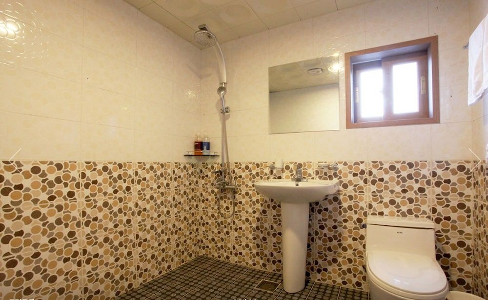 Hotel CJ Double Room 5