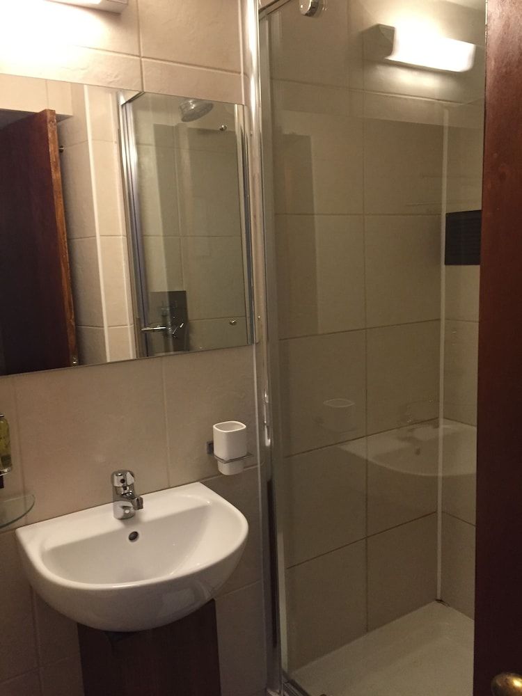 Adelphi Hotel Double Room 5