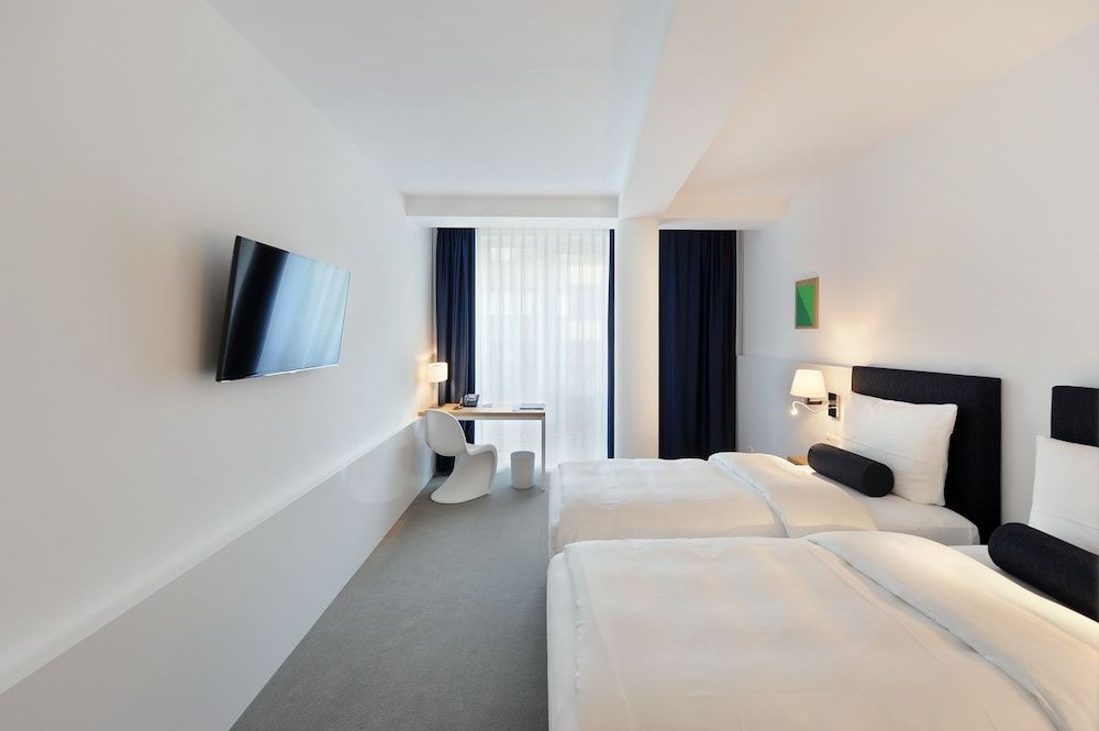 Bayer 89 Vi Vadi Hotel Twin Room 2