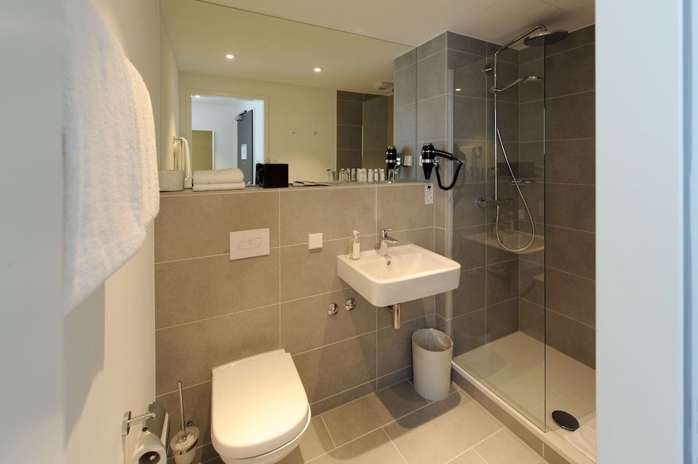 Bayer 89 Vi Vadi Hotel Twin Room 8