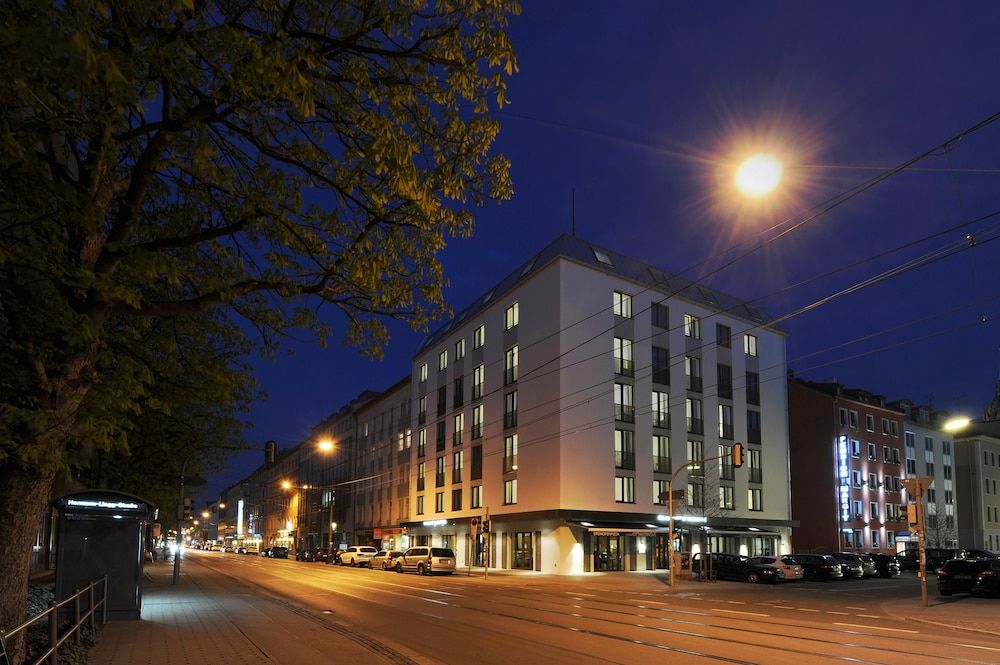 undefined Bayer 89 Vi Vadi Hotel 3