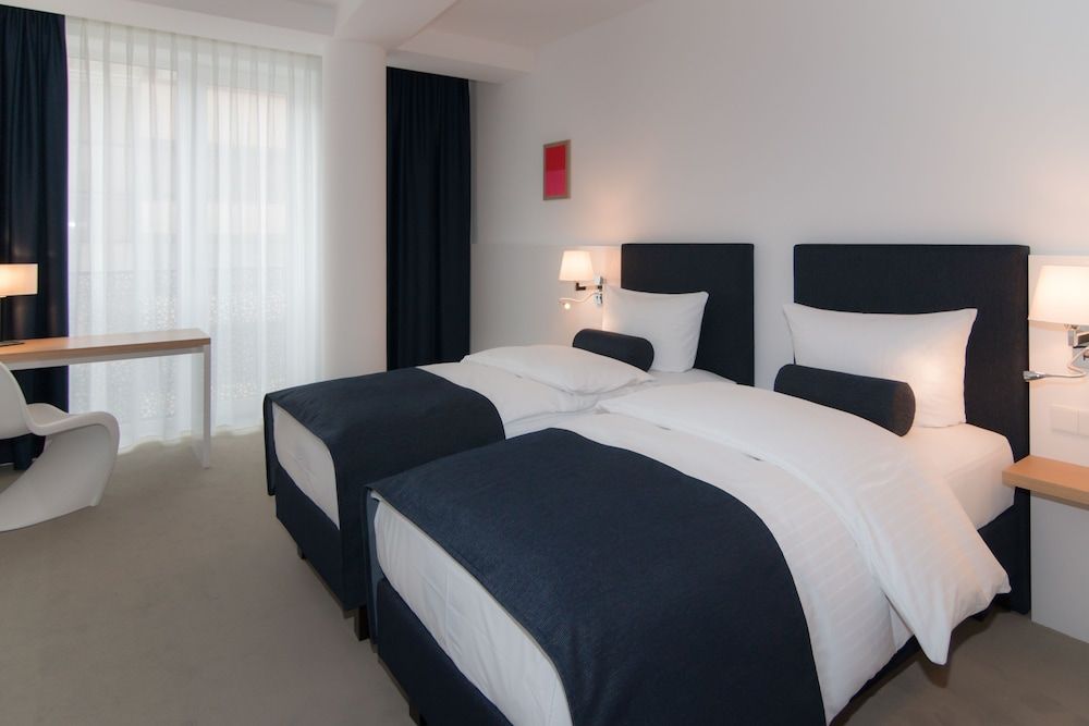 Bayer 89 Vi Vadi Hotel Twin Room 7