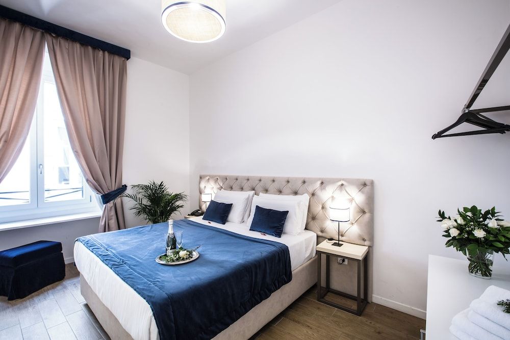 undefined Chic & Town Luxury Rooms 4