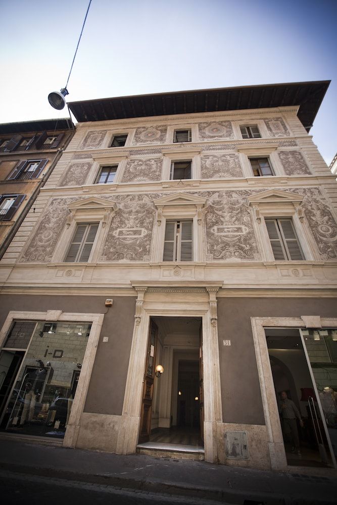 undefined Chic & Town Luxury Rooms 6