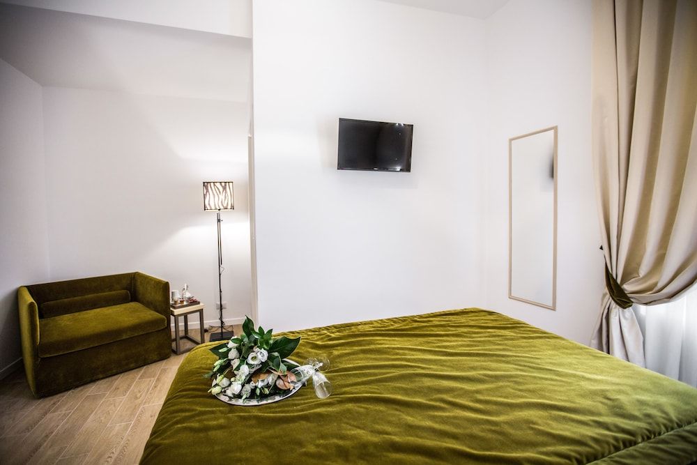 Chic & Town Luxury Rooms Classic Double Room 7