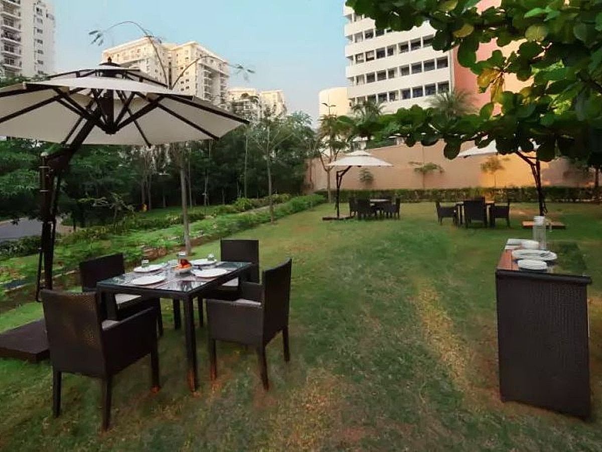undefined Crest Executive Suites 4