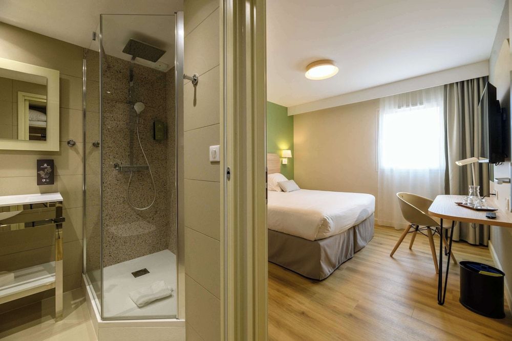 Suite, Multiple Beds, Terrace, Sea View