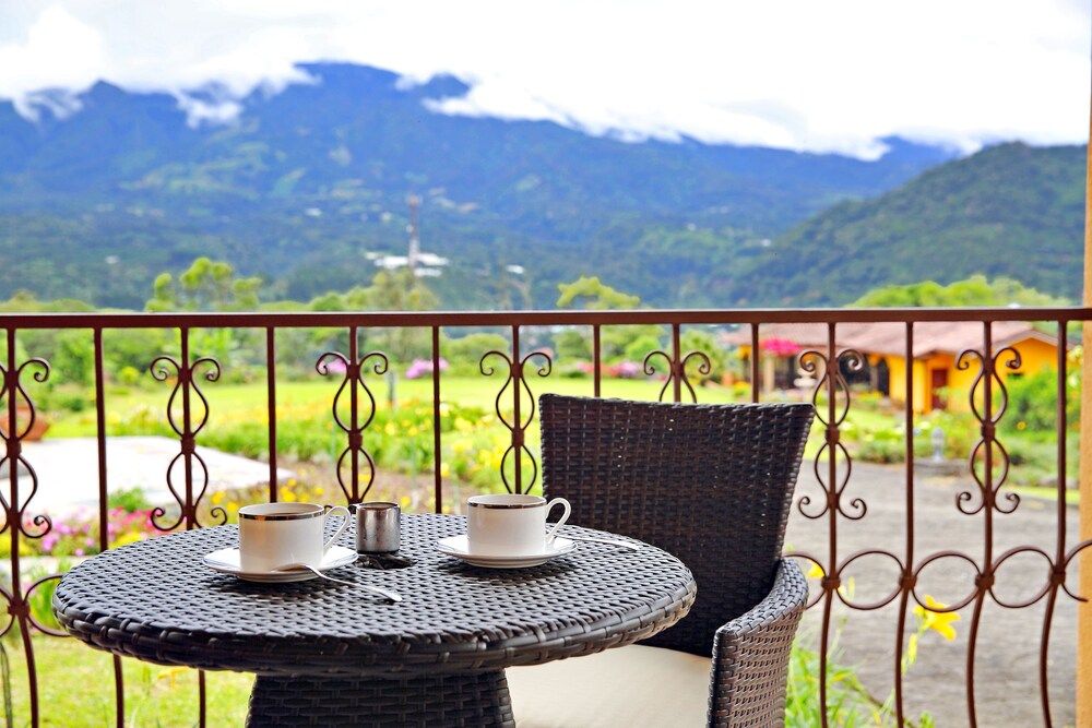 Los Establos Boutique Resort- All Inclusive Deluxe Room, 1 Queen Bed 4