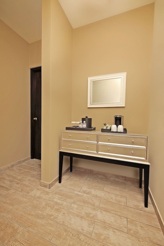 Los Establos Boutique Resort- All Inclusive Premium Studio Suite 6