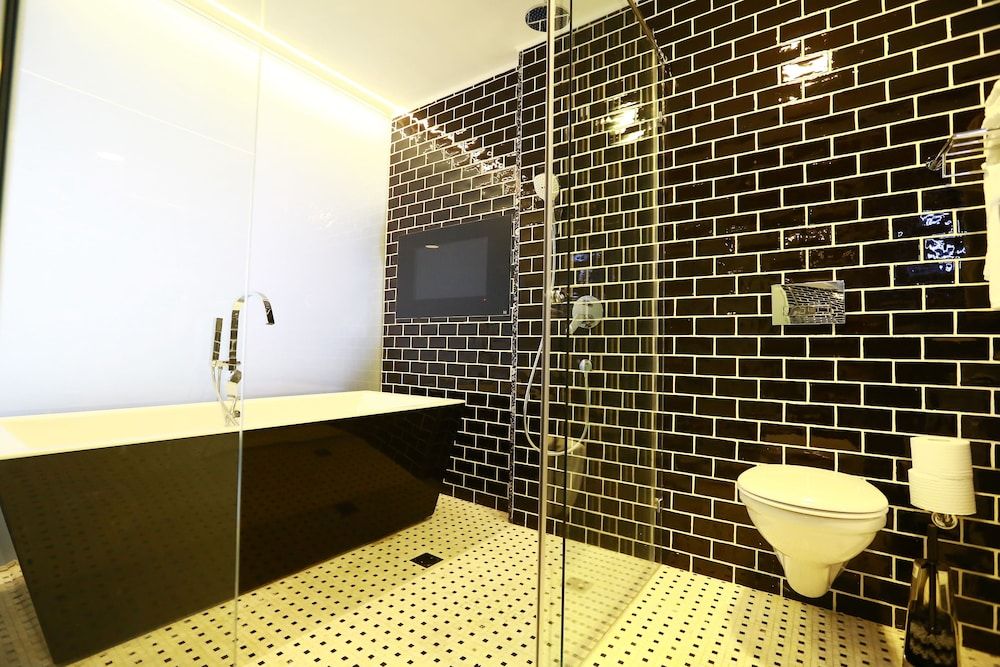 Garden Hotel Garden Deluxe Room 6