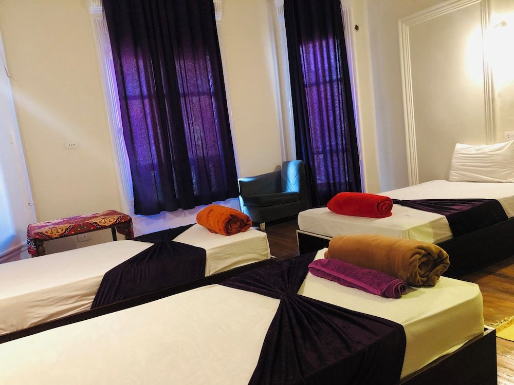 Mesho Inn Hostel Deluxe Triple Room, Private Bathroom, City View 10