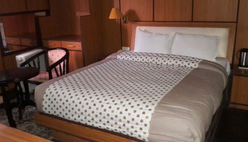 FAMILY SUITE 2 DOUBLE BED FOR 4 PAX , 2 BATHROOM WITH LAWN ,SWING
