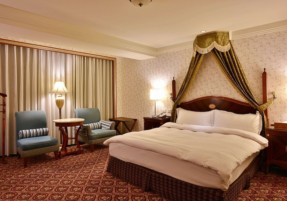 undefined Waikoloa Hotel 8