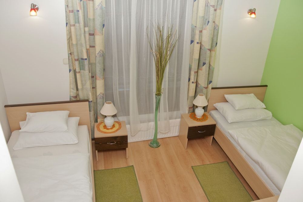 undefined Esprit Hotel Budapest 7