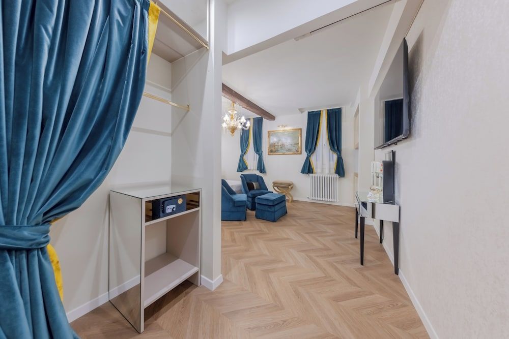 Ca' dell'Arte Junior Double Room 10