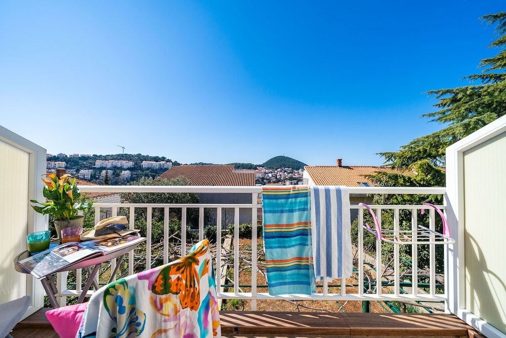 Jele Rooms Twin Room (Balcony & Shared Kitchen) 37