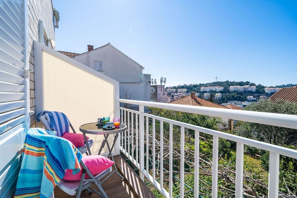 Jele Rooms Twin Room (Balcony & Shared Kitchen) 28