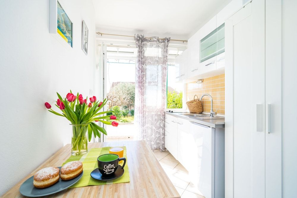 undefined Jele Rooms