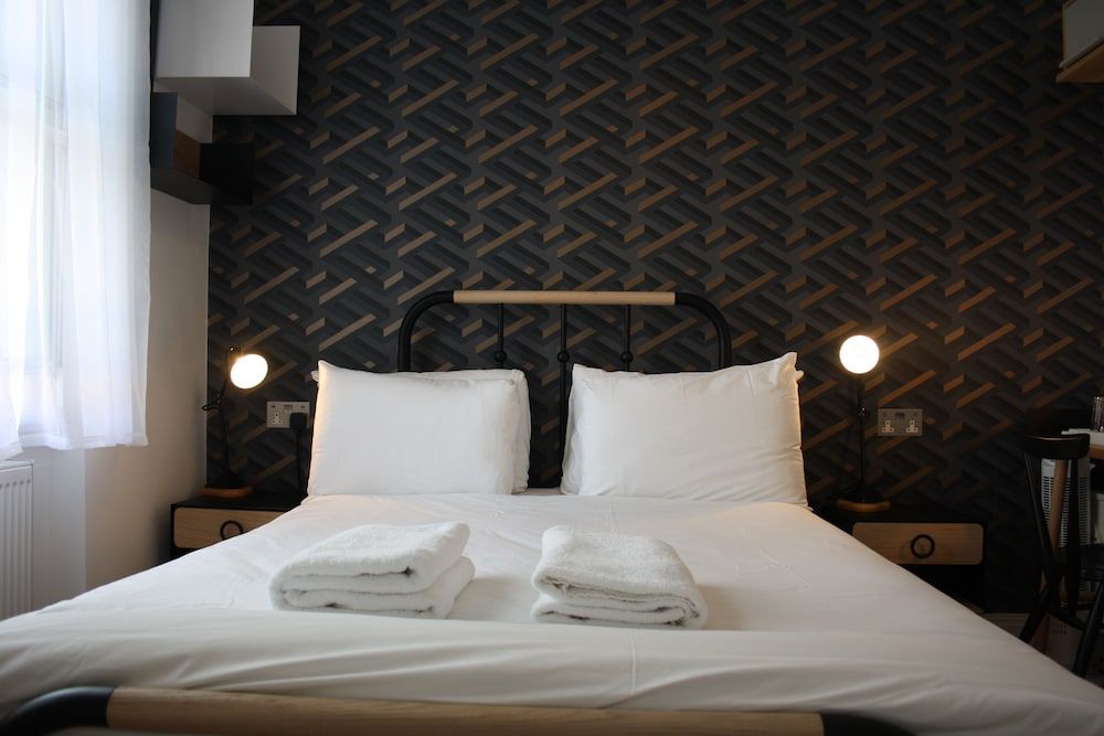 The California - London Kings Cross Double Room 2