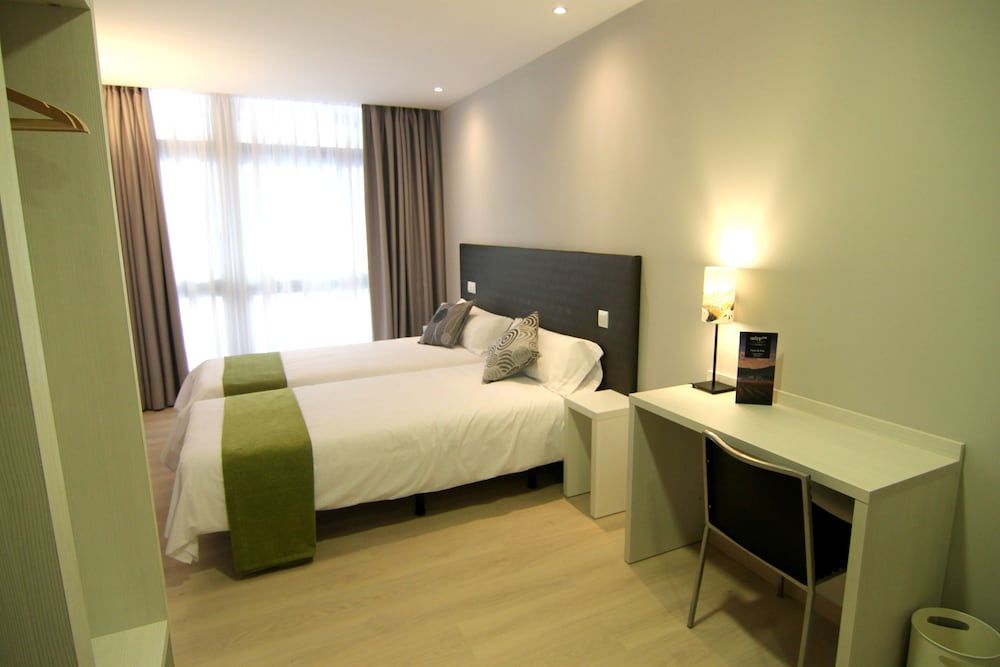 undefined Hostal Aslyp 114 4