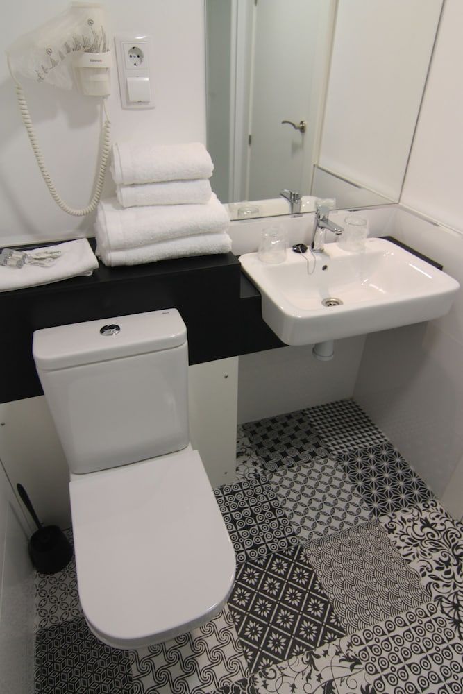 Hostal Aslyp 114 Double Room 6