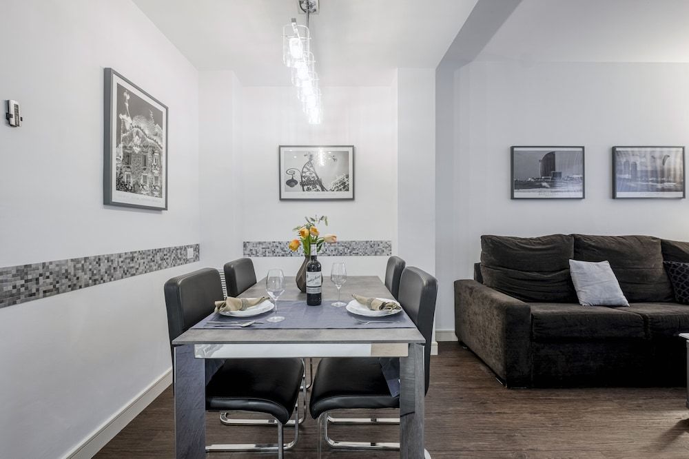 undefined Aspasios Catedral Apartments 10