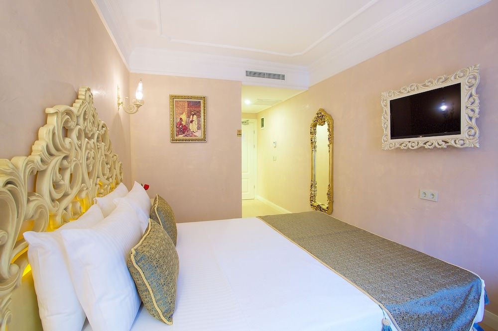 Edibe Sultan Hotel Superior Double or Twin Room, 1 Double or 2 Twin Beds, City View 13